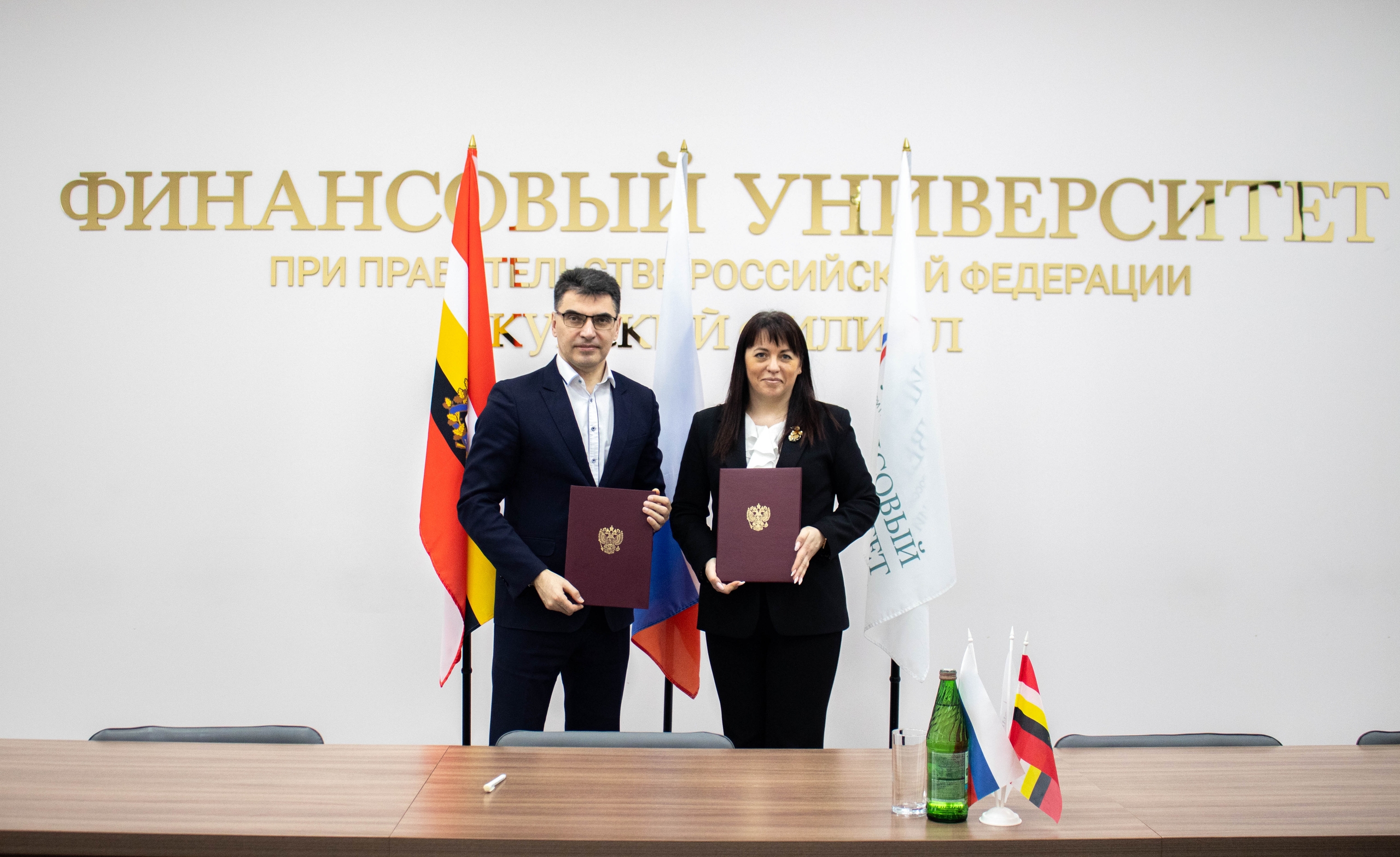 Курский филиал Финуниверситета расширяет горизонты сотрудничества: подписано соглашение со средней общеобразовательной школой № 1